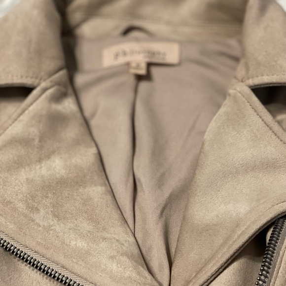 Philosophy Vest - Picture 8 of 8